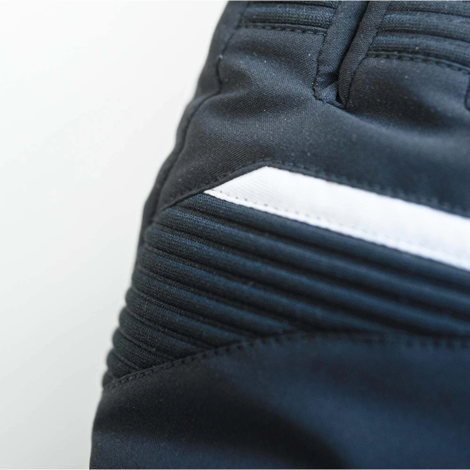 KIDS’ SKI GLOVES SONIC GTX REUSCH NOIR BLACK 4 KIDS’ SKI GLOVES SONIC GTX REUSCH NOIR BLACK - Image 4