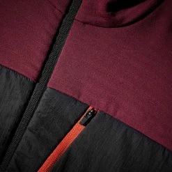 Men's MT900 Merino Wool Trekking Vest -Outdoor Equipment Store k5471433f18ef4da8787bfce1f50ed128