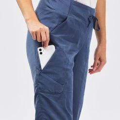 Quechua Women's Cropped Hiking Trousers -Outdoor Equipment Store kc1f398948ea306dfc2ab478e2e94d634